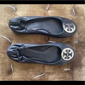 Tory Burch Reva flat (original design)